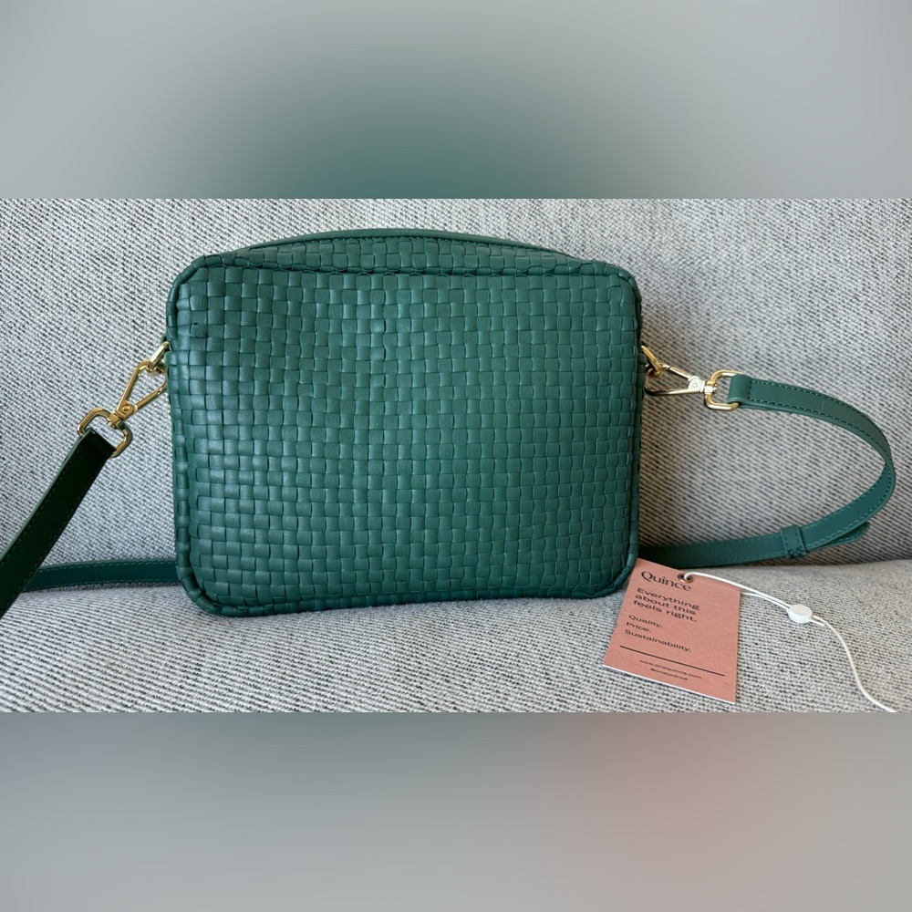 EUC - Quince Italian Leather Quilted Crossbody - Emerald